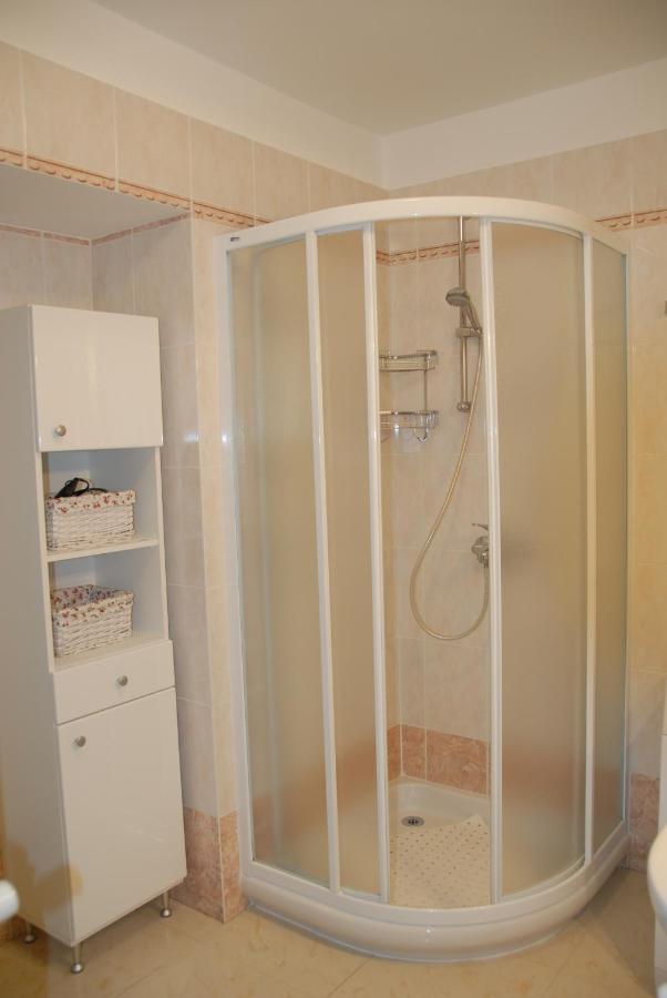 Apartment Bozic Opatija Exteriör bild